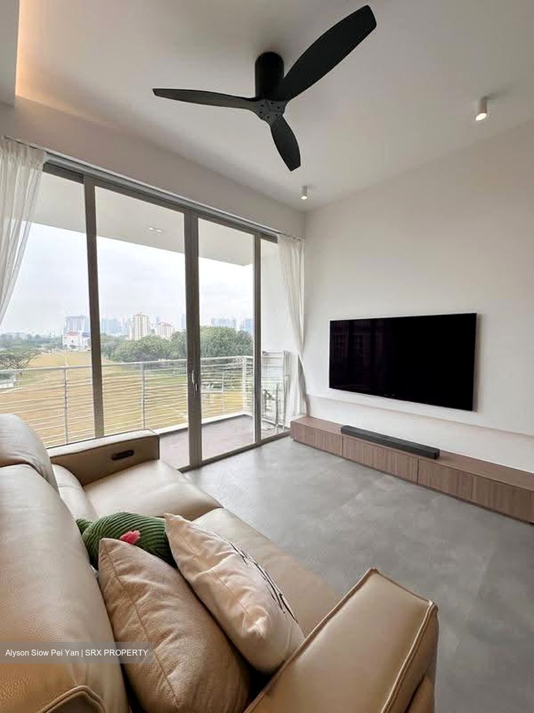 RiverEdge (D15), Condominium #620980301